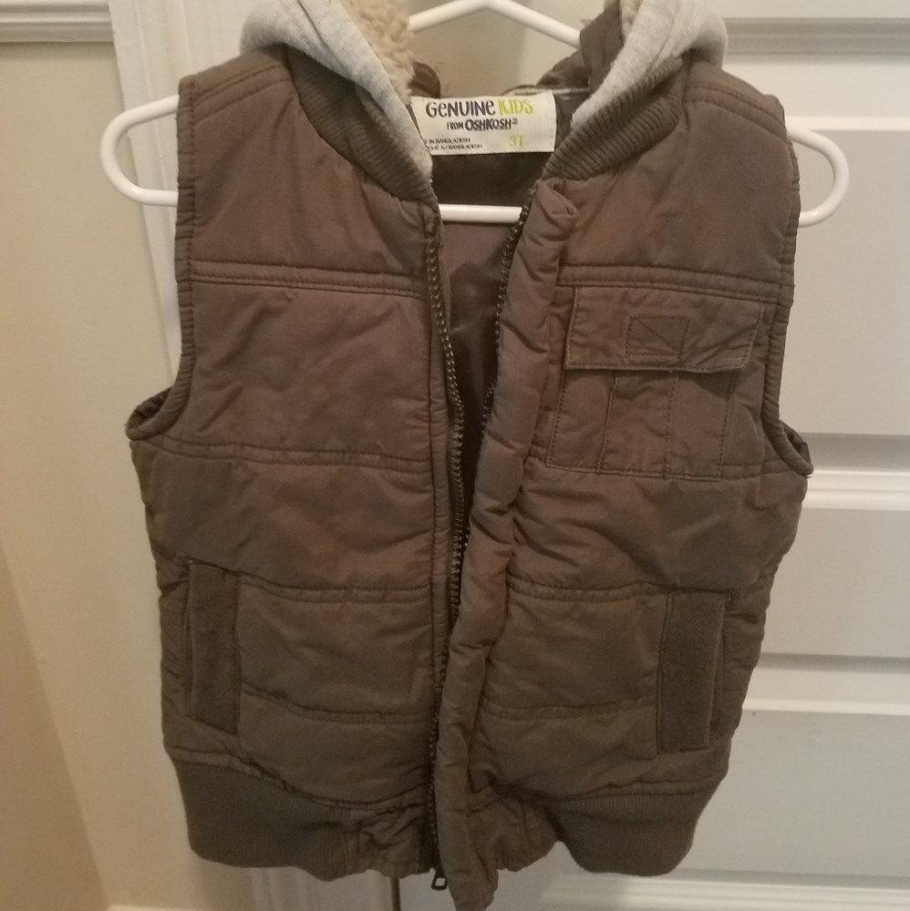 Vest - Picture 3 of 6